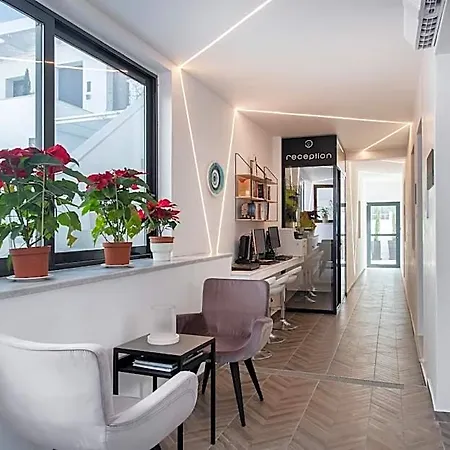 Boutique By Naoussa Hills Adults Only 4*